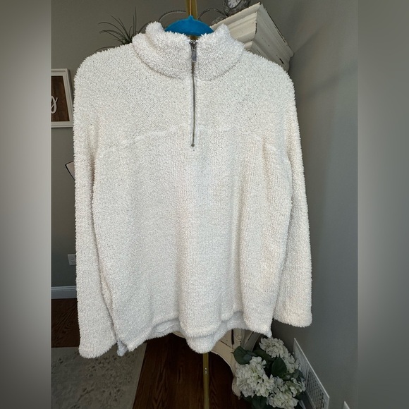 Thread and Supply Cozy Cream Half-Zip Pullover - Medium - Preloved - Picture 3 of 10